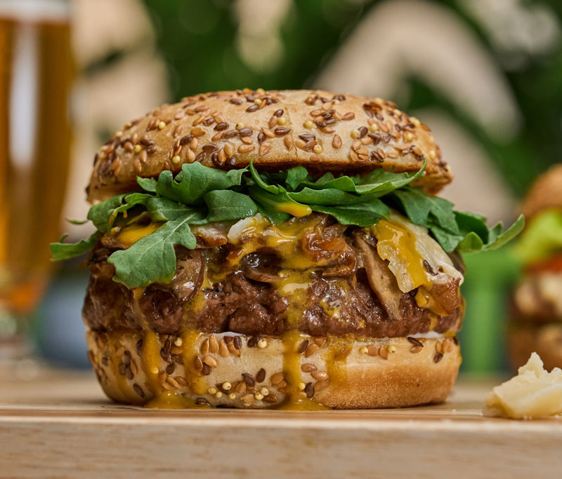 grass fed burger, true food kitchen