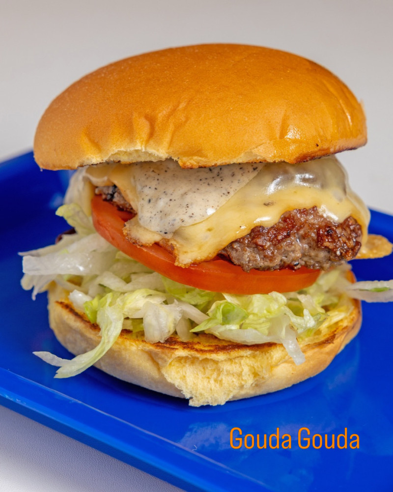 smoked gouda burger, tasty's joint